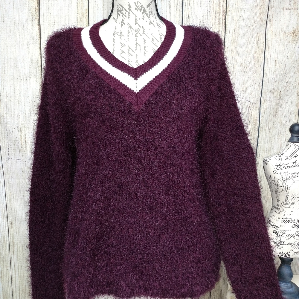 SO Maroon V-Neck Shaggy Sweater Sz Large!